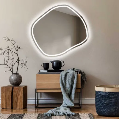 Produktbild von Unregelmäßiger asymmetrischer Spiegel mit LED Beleuchtung 84x74 cm - mit LED Beleuchtung - LED Farbe Kaltweiß 7000K - Individuell Nach Maß - Beleuchtet Wandspiegel Lichtspiegel Badezimmerspiegel ROM223