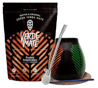 Produktbild von Verde Mate - Mate Tee Set Frutos Tropicales 500g - Brasilien Yerba Mate - Luftgetrocknet, 5mm Grobe Blätter, Wenig Staub - Mate Becher 350ml, Bombilla