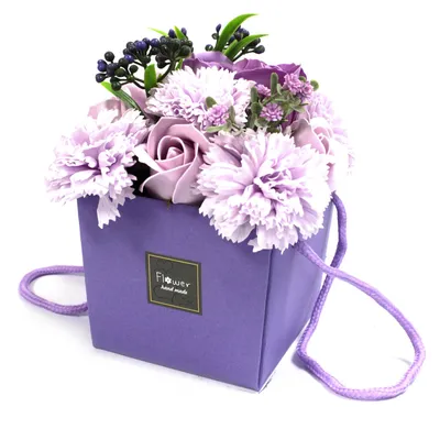 Produktbild von Seifenblumenstrauß - Lavendelrosen und Nelken