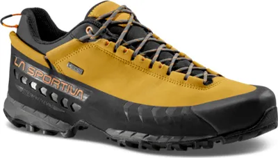 Wanderschuh TX5 Low GTX von La Sportiva in Gelb und Schwarz mit griffiger Sohle.