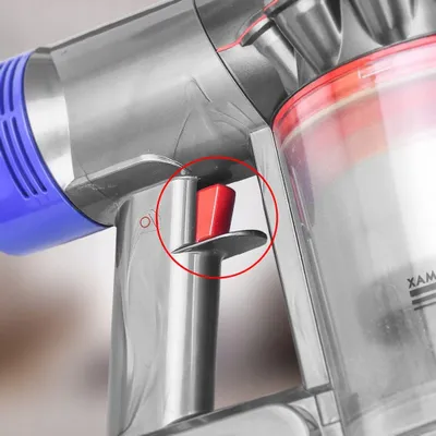 Image de Pièce de rechange pour le déclencheur des aspirateurs Dyson V10, V11, SV12 et SV14 – Bouton en plastique rouge renforcé, moulé par injection, durable, 5,4 x 3,3 x 1,6 cm