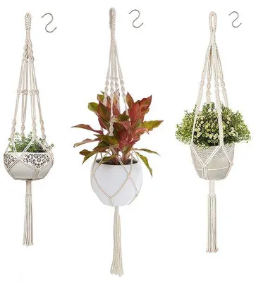 Produktbild von Macramé-Hänge mit 3 Metallhaken, korbähnliche Pflanztöpfe, Set aus 3 Stücken, Wand- und Balkondekoration