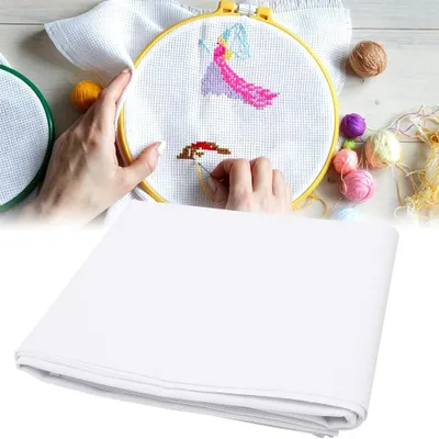 Zdjęcie produktu dla Tkanina Aida do haftu krzyżykowego - biała, 1,5 x 1 metr