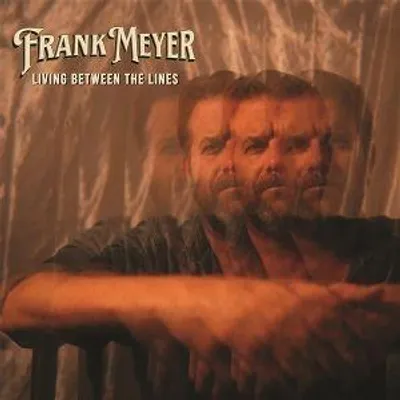 Produktbild von Living Between The Lines