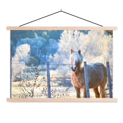 Produktbild von MuchoWow® Textilposter Pferd - Winter - Schnee 60x40 cm mit holzfarbenen Rahmen - Bilder