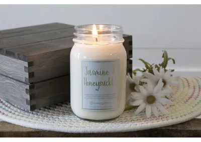 Obrázok produktu pre MILKHOUSE CANDLE Jasmine & Honeysuckle vonná sviečka Farmhouse Jar (368 g)
