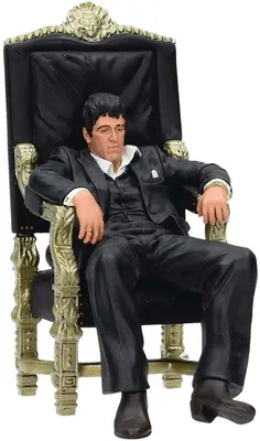 Imagen del producto de Figura Tony Montana Sentado Scarface Diorama 18 cms