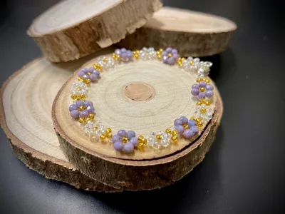 Image de Bracelet en perles - Motif floral violet clair