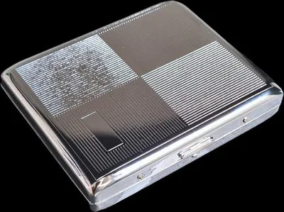 Immagine prodotto di Portasigarette in metallo - 20 sigarette - Argento - Design