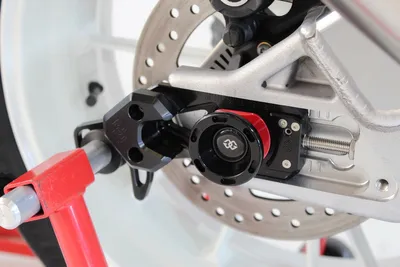 Obrázok produktu pre Napínač reťaze GILLES BMW S1000RR čierny S1000RR K10