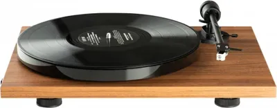 Zdjęcie produktu dla Gramofon Pro-Ject E1 BT z wbudowanym przedwzmacniaczem oraz wkładką AT3600L, nadajnik Bluetooth, orzech