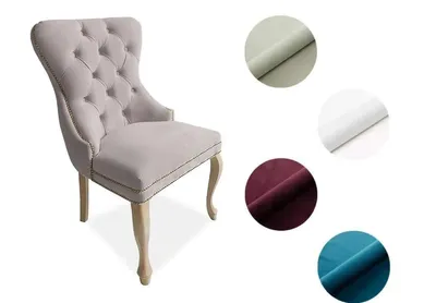 Produktbild von Chesterfield Stuhl MADAME 2 – eleganter Polsterstuhl im Glamour-Stil, Samt Hellgrau, Holzbeine in hellem Rustikal-Finish, Komfortsitz