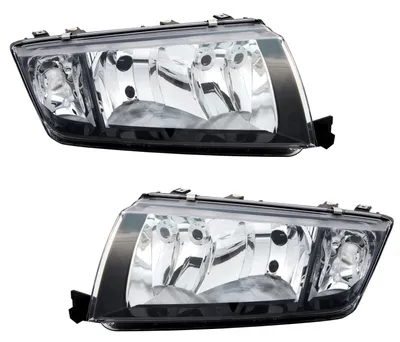 Produktbild von Skoda Fabia 6Y 99-08 alle Scheinwerfer Set links rechts Schwarz Klarglas H3 H7