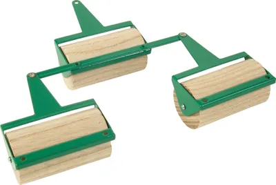 Produktbild von Modell Anbaugerät für landwirtschaftliche Maschinen, Maßstab 1:25, Metall Holz, 13x15,5x2,5 cm