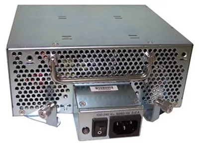 Produktbild von Cisco - Netzteil (intern) - Wechselstrom 100/240 V - für Cisco 3925, 3925E, 3945, 3945E