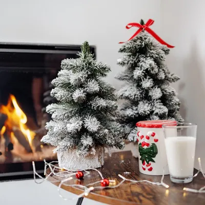 Produktbild von Creative Home Künstlicher Weihnachtsbaum mit Schnee - Tannenbaum Künstlich im Jutesack