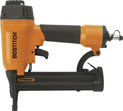Produktbild von BOSTITCH Drucklufttacker SB156SX-1-E Klammergerät, Klammernagler 1/4 BSP, Tiefenanschlag, 12-40mm