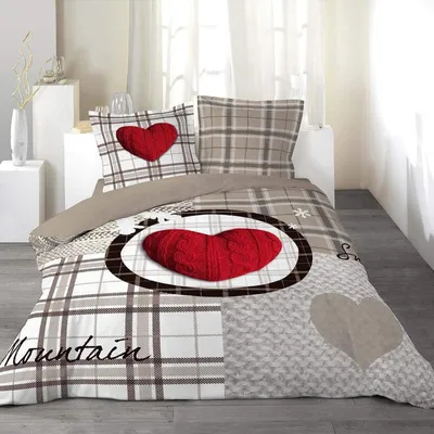 Zdjęcie produktu dla Komplet pościeli 3-częściowy z bawełny z wzorem w tartan i motywem serca "Love Mountain" - kolor beżowy i czerwony - wymiary 240 x 220 cm