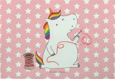 Produktbild von Mr. & Mrs. Panda Servierplatte Einhorn Näherin - Rot Pastell - Geschenk, Frühstücksbrett, Häkeln, Großes Schneidebrett, Freundin, Unicorn, Basteln, Einhörner, Hackbrett