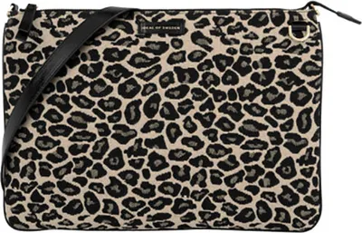 Obrázek produktu pro IDEAL OF SWEDEN, 13palcová taška na notebook model Noel s leopardím vzorem, leopardí vzor