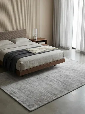 Handgewebter Viskose-Teppich_Zeitloses Design in Neutraltönen_Luxuriös und Hotelqualität_BARI Kollektion_Kadima_#sku_BARKBLAD120170SILV-BARKBLAD160230SILV-BARKBLAD200290SILV#