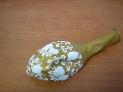 Zdjęcie produktu dla balony 4szt. złote białe róże 30 cm | 38-01