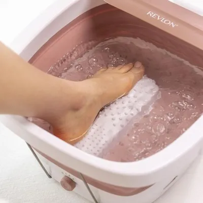 Zdjęcie produktu dla Bain de Pieds Balnéothérapie Revlon ULTIMATE INDULGENCE, Chauffant, Pliable, Compartiment Huiles Essentielles, RVFB7034E