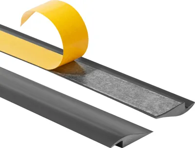 Obrázok produktu pre QUEST Samolepiaci flexibilný nájazdový profil na dlaždice a koberce - 2 m, tmavosivý