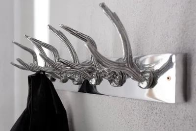 Zdjęcie produktu dla riess-ambiente wieszak ścienny na płaszcze DEER poroże jelenia haczyki listwa aluminiowa polerowana 50cm wieszak na płaszcze listwa wieszak na płaszcze
