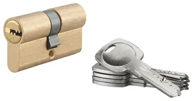 Obrázok produktu pre Dvojitý cylindrický zámok, 30x30 mm, mosadzný, s ochranou proti vysunutiu a proti vŕtaniu, 5 kľúčov
