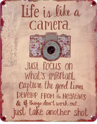 Produktbild von Moritz Deko Blechschild Life is like a Camera Retro Geschenk-Idee aus Metall Vintage-Design zur Dekoration
