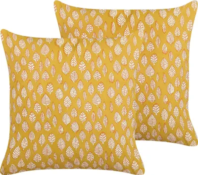Produktbild von BELIANI Dekokissen 2er Set Senfgelb Baumwolle 45 x 45 cm Bezug mit Füllung Reißverschluss Blättermuster Klassisch Sofakissen Wohnzimmer Schlafzimmer