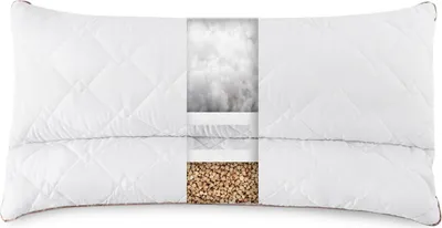 A cutaway view of a pillow showing its internal layers.