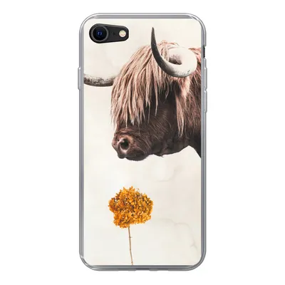 Produktbild von MuchoWow® Handyhülle Schutzhülle Hülle für iPhone 7 Schottischer Highlander - Vintage - Blume Silikon Softcase Handy Hülle - Kartenhalter