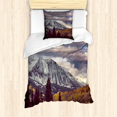 Produktbild von ABAKUHAUS Landschaft Bettbezug Set für Einzelbetten, Herbst-Jahreszeit-Gebirge, Milbensicher Allergiker geeignet mit Kissenbezug, 135 cm x 200 cm - 80 x 80 cm, Mehrfarbig
