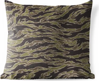 Produktbild von MuchoWow® Outdoor Kissen - Camouflage-Muster mit Streifen - 60x60 cm - Wetterfest - Lounge Kissen - Dekoration - Schlaf Kissen