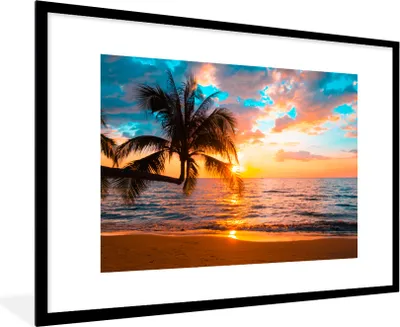 Produktbild von MuchoWow® Gerahmtes Poster Palme - Sonnenuntergang - Horizont - Strand - Meer - Tropisch 90x60 cm - Poster mit Schwarzem Bilderrahmen Wandposter Rahmen Foto Bilder - Wanddekoration - Fotos