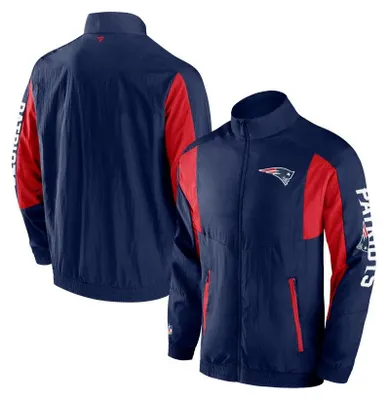 Produktbild von New England Patriots Woven Track Jacket