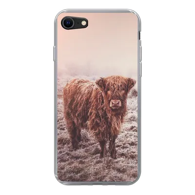 Produktbild von MuchoWow® Handyhülle Schutzhülle Hülle für iPhone 7 Schottische Highlander - Schnee - Sonne Silikon Softcase Handy Hülle - Kartenhalter