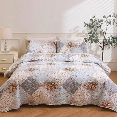 Produktbild von Famanu Tagesdecke 220 x 240 cm - 3-teiliges Bettwäsche-Set für Doppelbett mit 2 Kissenbezügen