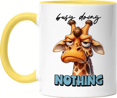 Produktbild von Busy doing nothing Tasse Gelb lustiger Spruch Busy Doing Nothing Giraffe