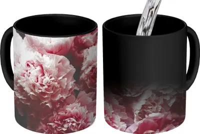 Produktbild von MuchoWow® Zauber Tasse Zaubertasse Magic Blumenstrauß aus rosa Pfingstrosen 350 ml Farbwechsel Becher Geschenk Geschenkidee - Magic-Tasse - Fototasse - Keramiktassen - Bilder - Tasse Kaffee - Getränkb