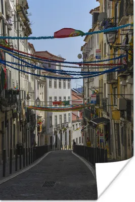 Produktbild von MuchoWow® Poster Straßen in der europäischen Alfama bei Lissabon in Portugal 120x180 cm - Kunstposter