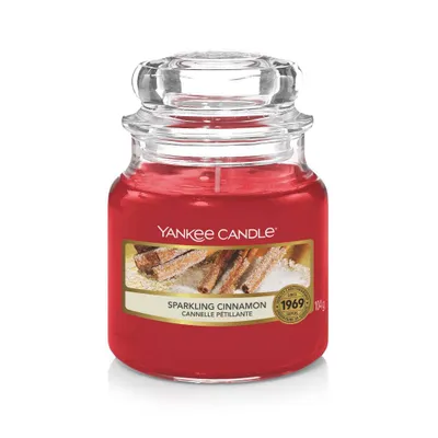 Produktbild von Sparkling Cinnamon - Duftkerze im Glas 104g - Yankee Candle®