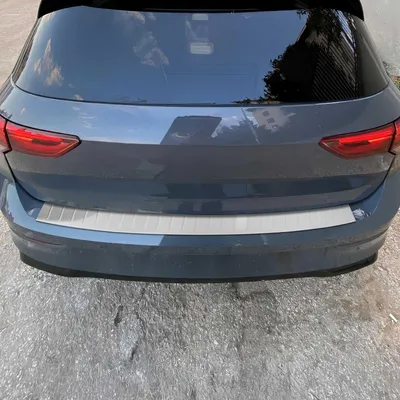 Image de Protection du seuil de chargement Pare-chocs pour VW Golf 8 bicorps 2019-2025 en acier inoxydable chromé