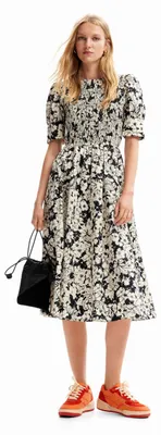 Immagine prodotto di Gilet da donna Desigual, modello MIKONOS, colore nero, taglia media