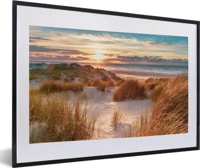 Produktbild von MuchoWow® Gerahmtes Poster Düne - Pflanzen - Sonnenuntergang - Strand - Meer 60x40 cm - Poster mit Schwarzem Bilderrahmen Wandposter Rahmen Foto Bilder - Schlafzimmer - Plakat in Rahmen - Drucken