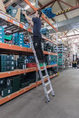 Produktbild von Stufen-Regalleiter fahrbar 14 Stufen