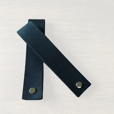 Produktbild von INF Elegante Kunstleder-Hängeschlaufen für Hochzeitsschilder Schwarz