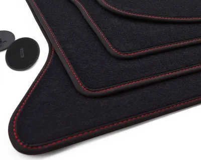 Immagine prodotto di Tappetini BMW F10 F11 (2013-2017) Tappetini auto originali di  4 pezzi velours nero, cuciture decorative rosse